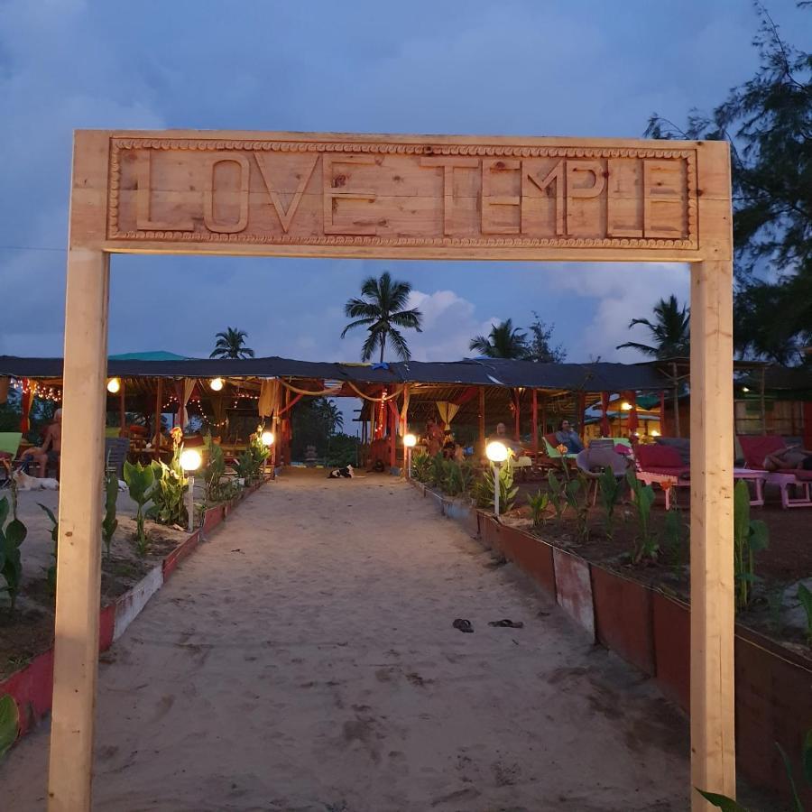 Love Temple Beach Resort Arambol Exteriér fotografie